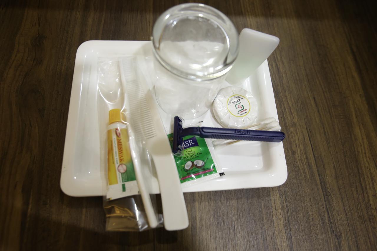 Hotel Sai Krish Grand Chettippattu Buitenkant foto