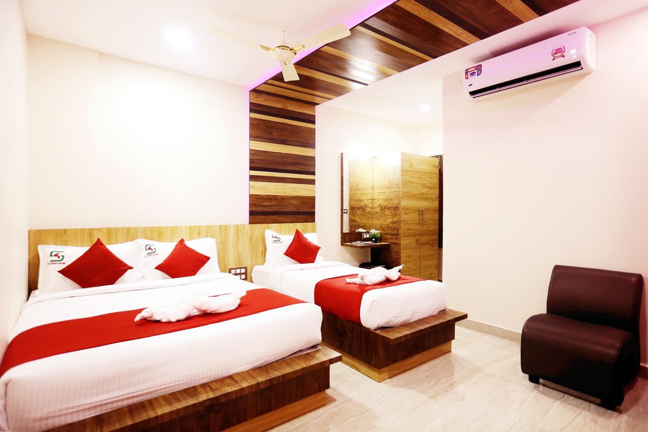 Hotel Sai Krish Grand Chettippattu Buitenkant foto