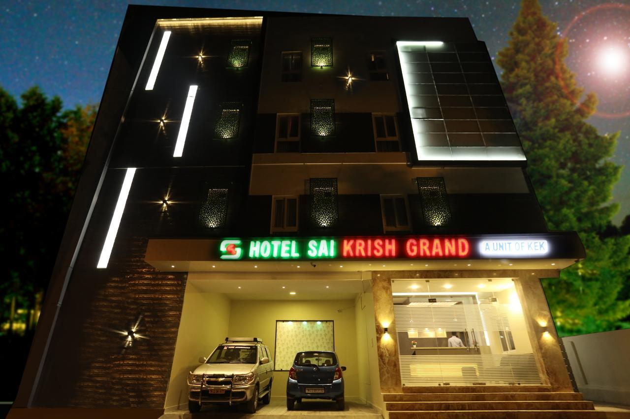Hotel Sai Krish Grand Chettippattu Buitenkant foto