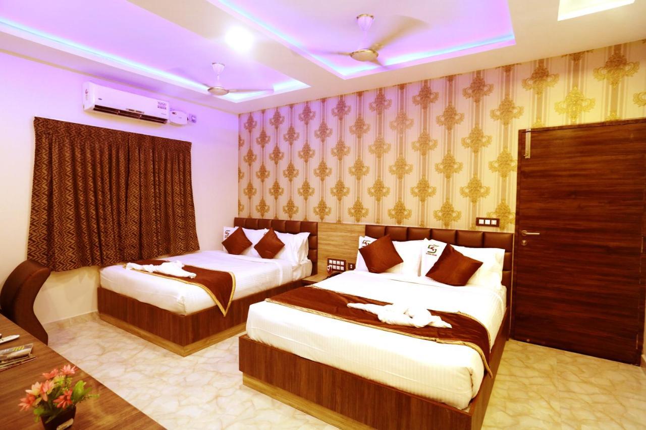 Hotel Sai Krish Grand Chettippattu Buitenkant foto